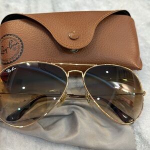 Previously loved gold/brown Ray-Bans